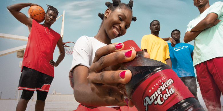 Explore. Express. Elevate ! pour MONARCH BEVERAGES